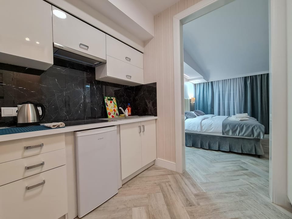 Bathroom, TV and multimedia, Kitchen or kitchenette, Parking, heating