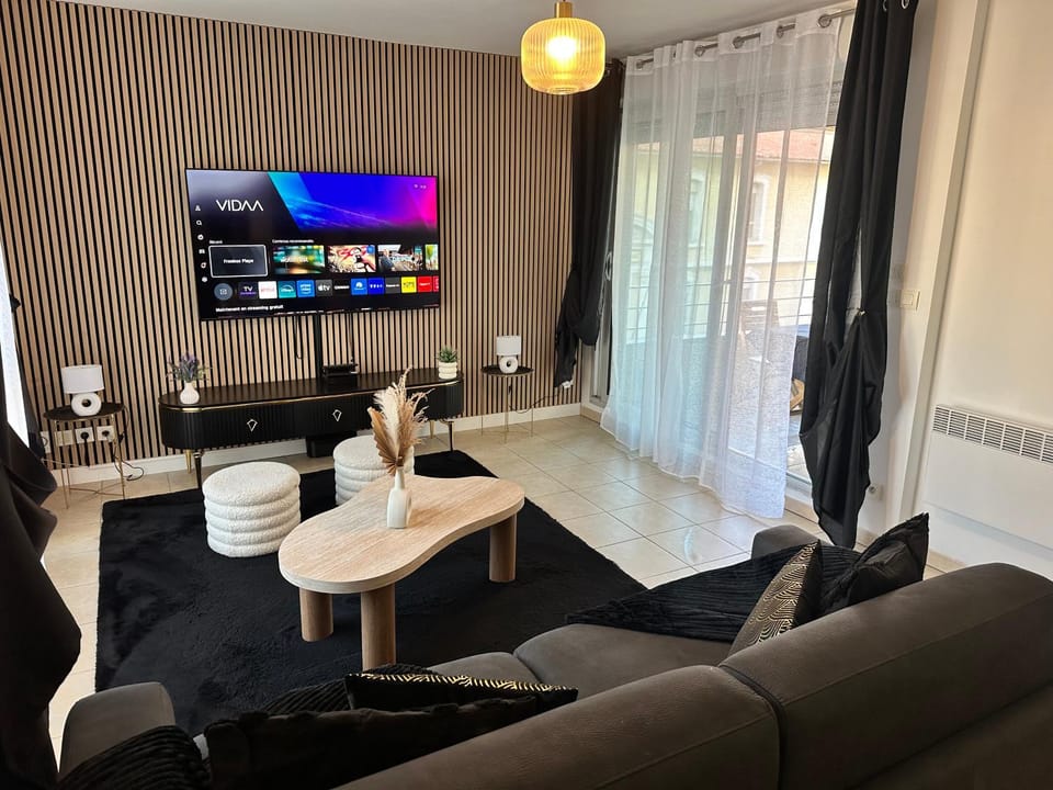 Superbe appartement tout équipé avec parking. Apartment in Marseille