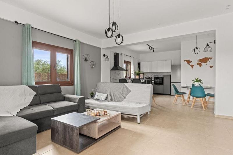MD Residence with private jacuzzi near the beach Apartment in Crete