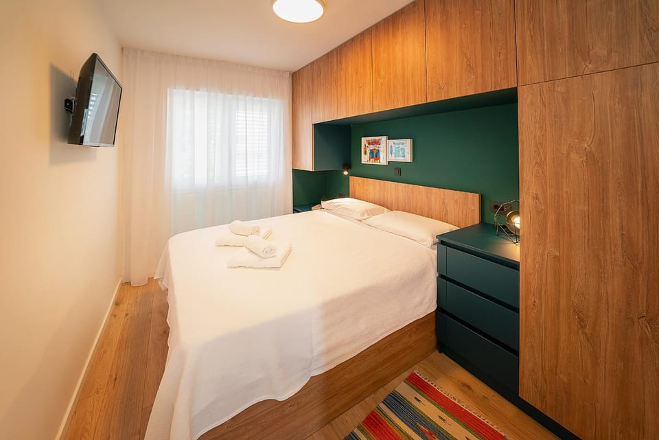 TV and multimedia, Bedroom