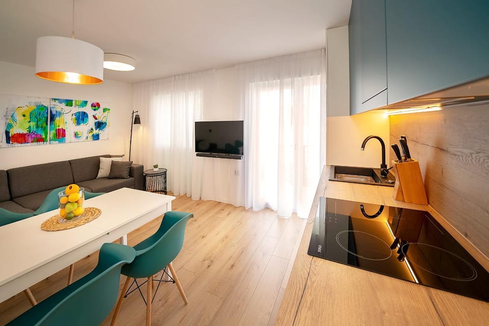 Kitchen or kitchenette, Living room, Dining area, kitchen