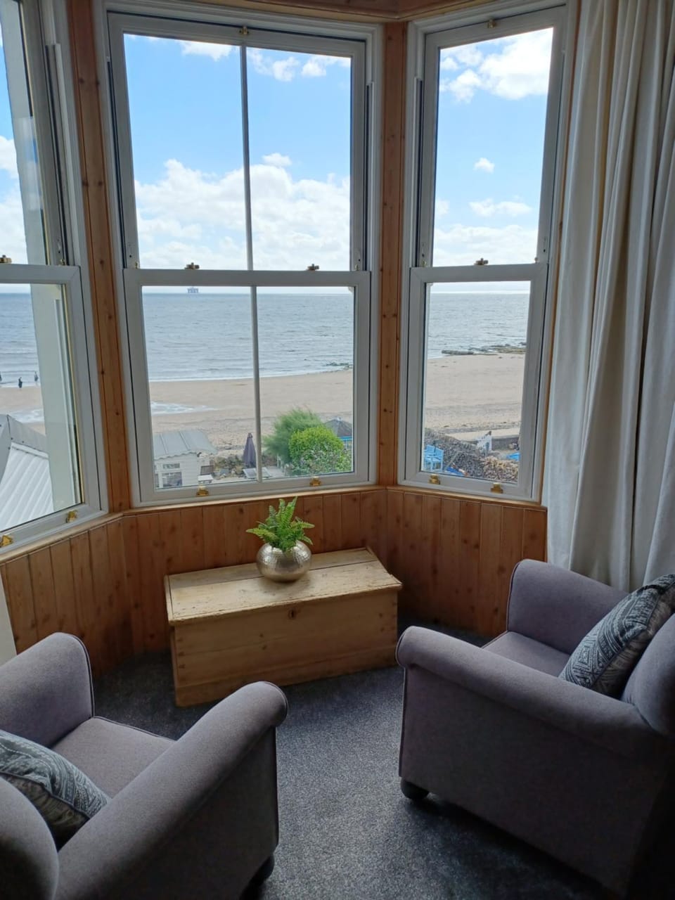 Living room, Sea view