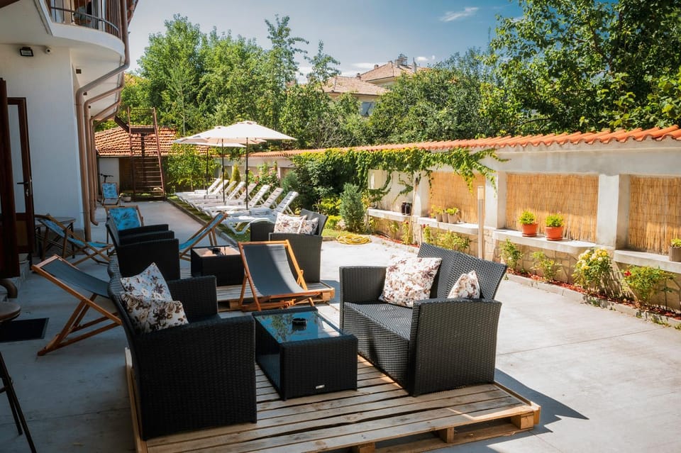 Patio, Garden, Seating area, sunbed