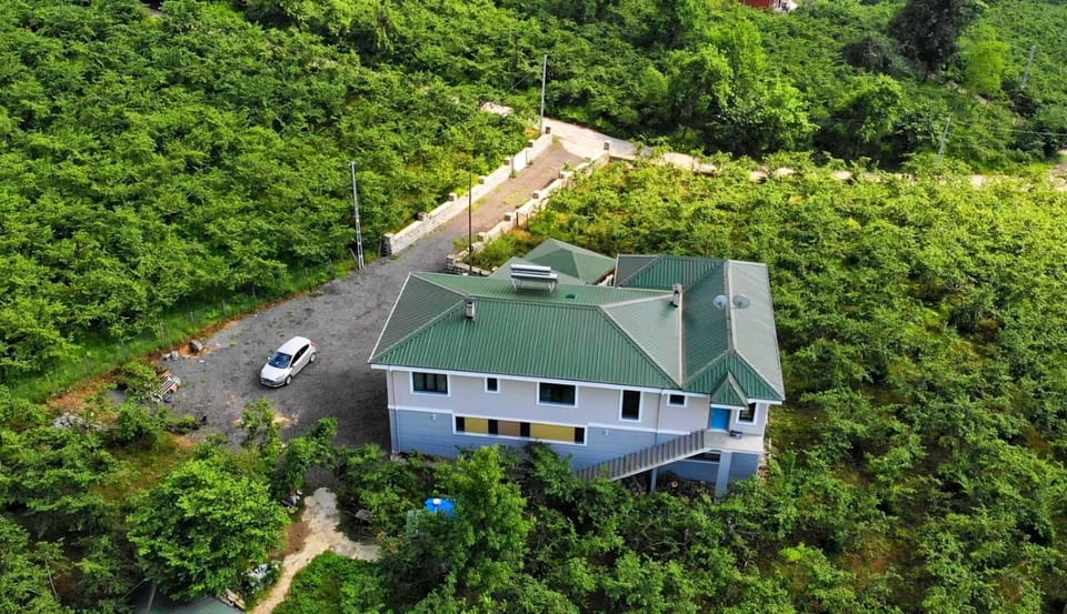 Property building, Natural landscape, View (from property/room), View (from property/room), Mountain view, Mountain view