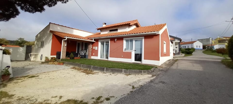Casa de campo a 5 minutos da praia House in Portugal