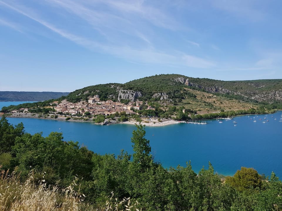 Hiking, Lake view