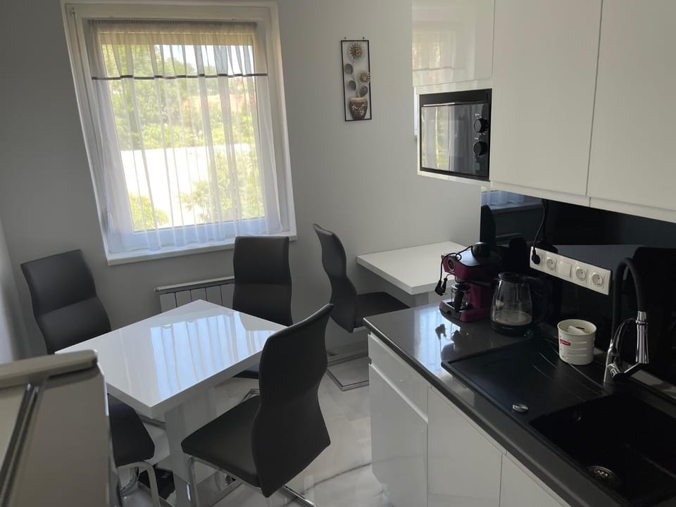 Coffee/tea facilities, Kitchen or kitchenette, Communal kitchen