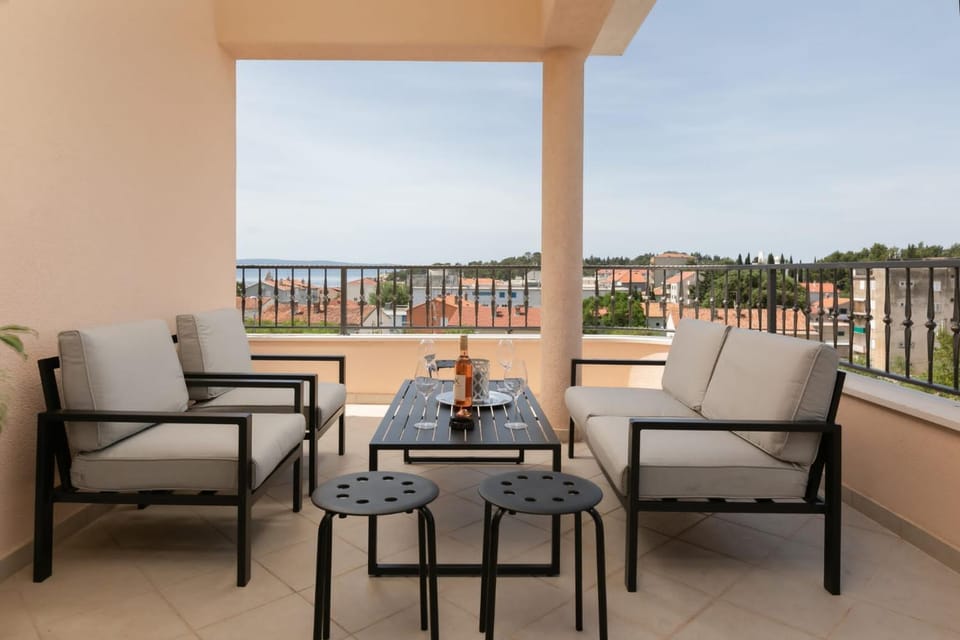 View (from property/room), Balcony/Terrace