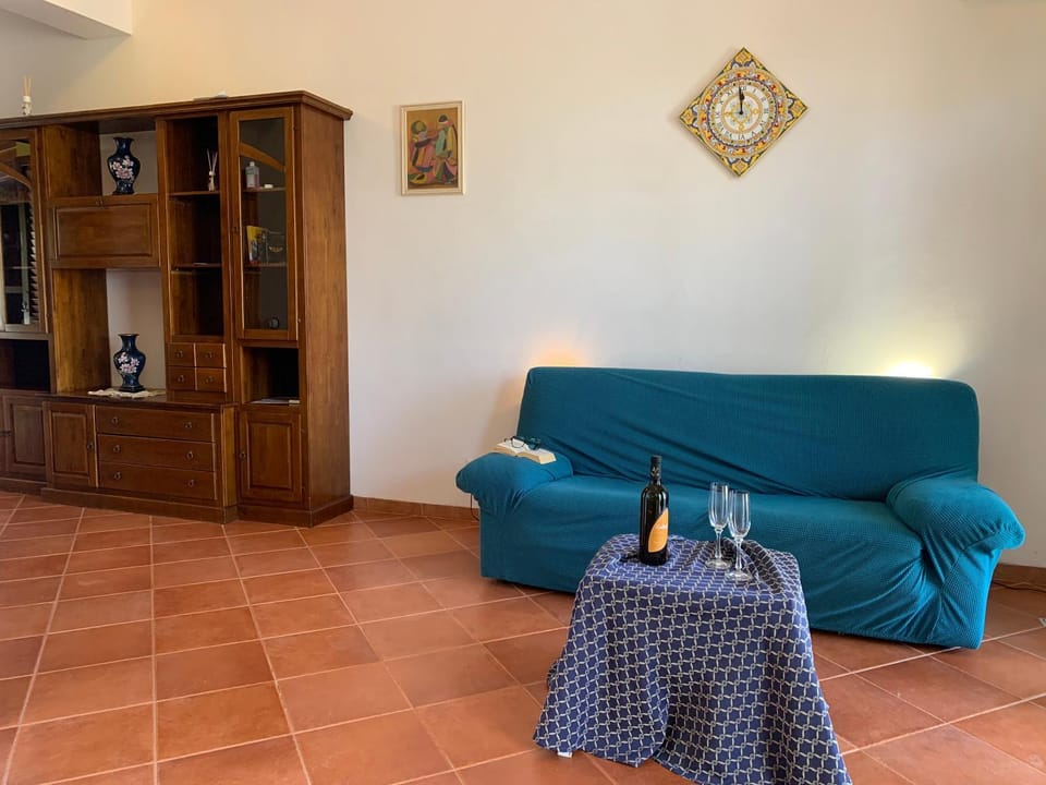 Villa del Conte Holidays Villa in Sicily