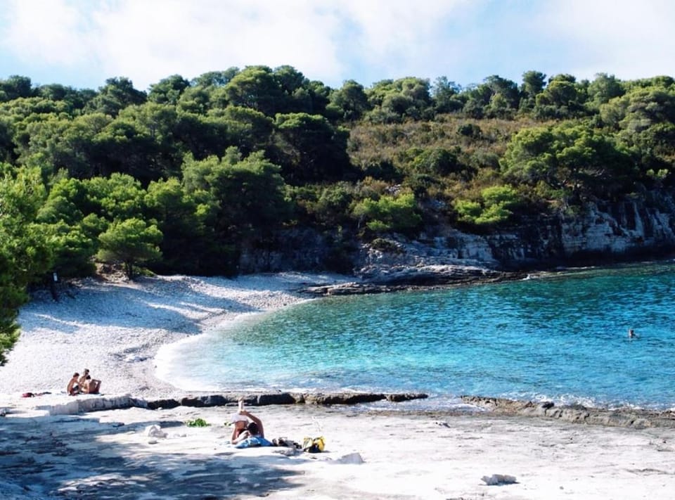Nearby landmark, Natural landscape, Beach