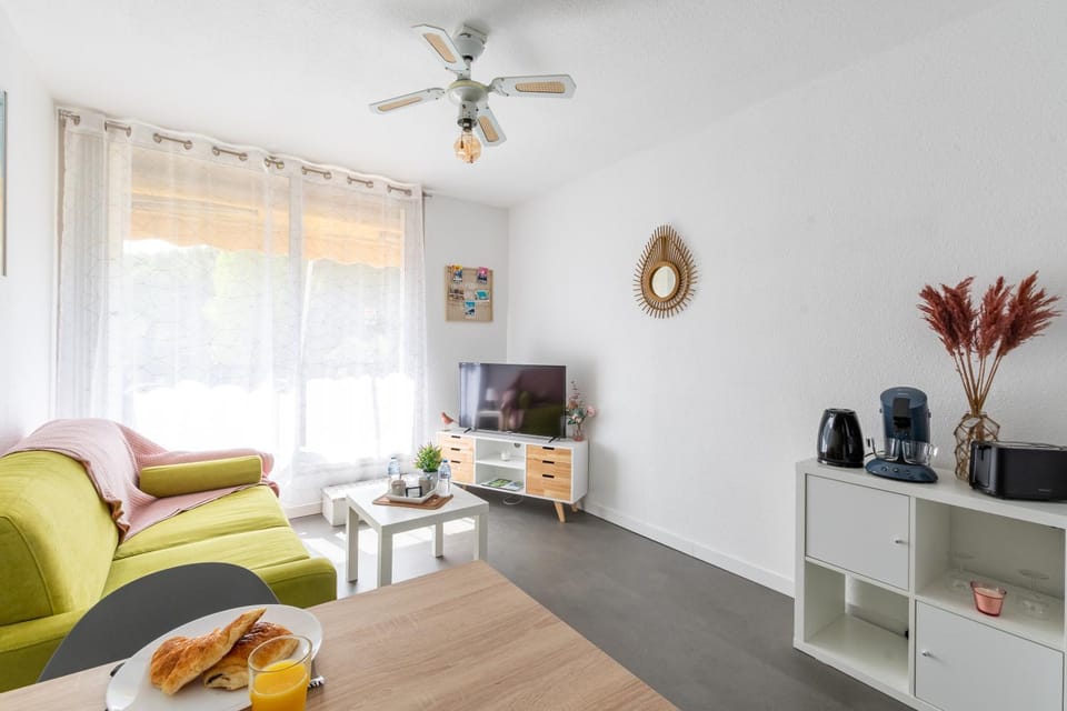 Studio Vasco / confortable / lumineux / parking privé Apartment in La Grande-Motte