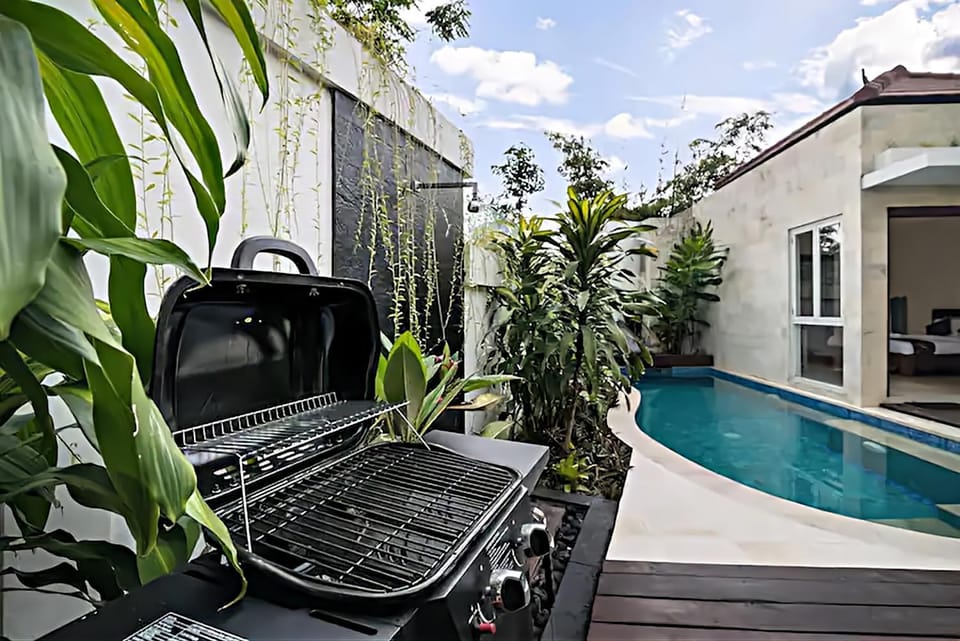BBQ facilities, Pool view, Swimming pool