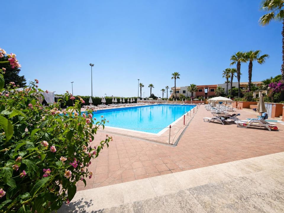 Villaggio Resort Arco Del Saracino Campground/ 
RV Resort in Apulia