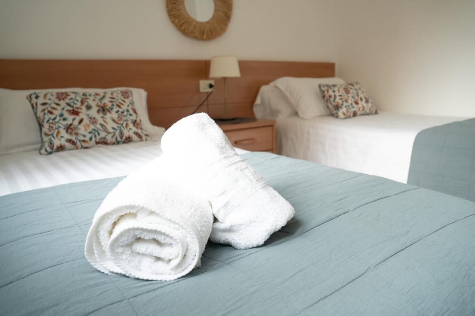 Nearby landmark, Photo of the whole room, Sea view, cot, Family, flat iron, heating, internet, towels, wardrobe