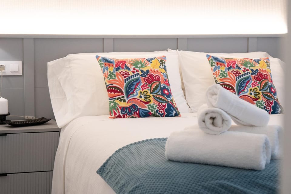 Bed, Decorative detail, Sunrise, cot, Family, flat iron, heating, towels, wardrobe