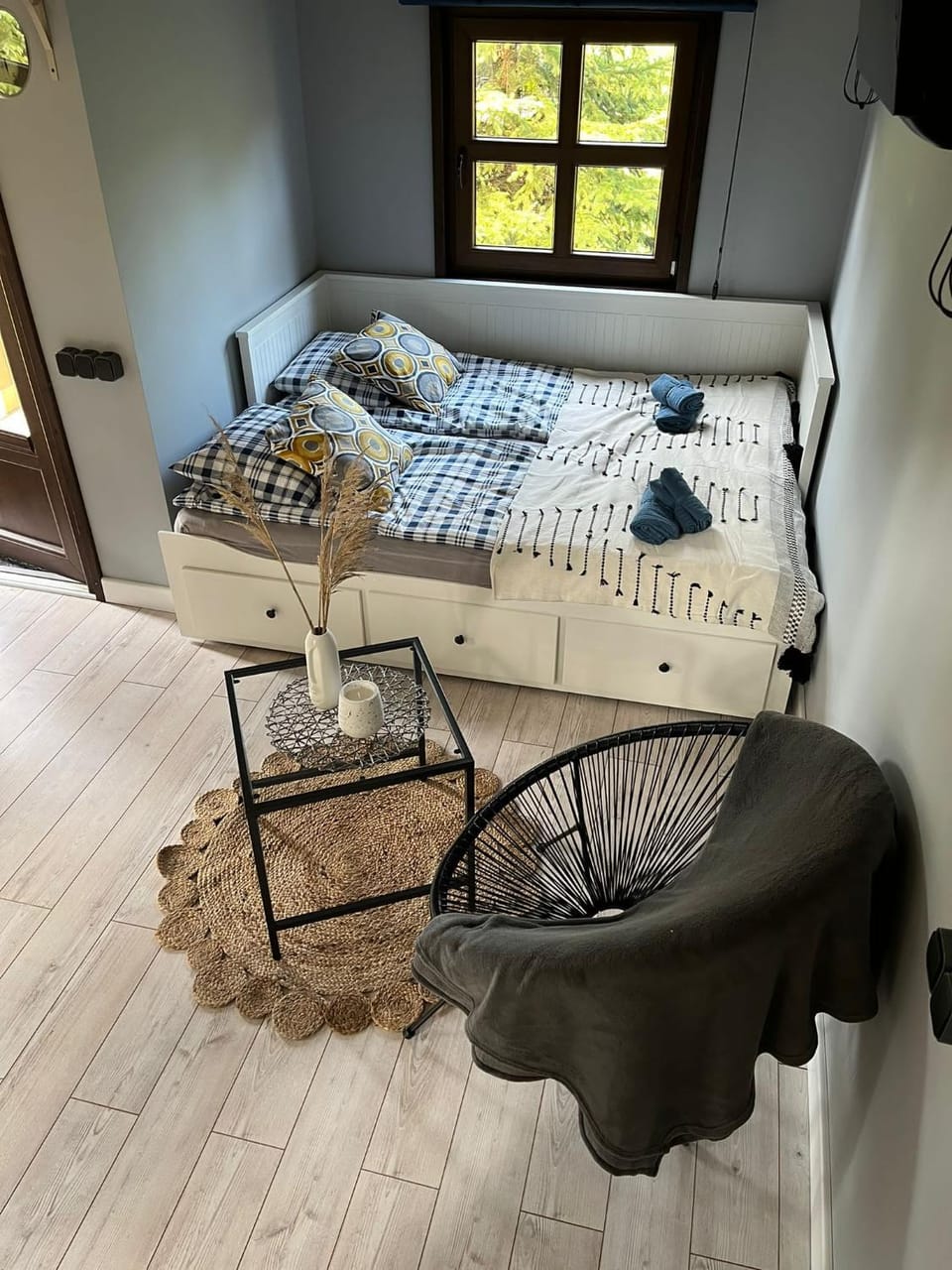 Bed, Photo of the whole room