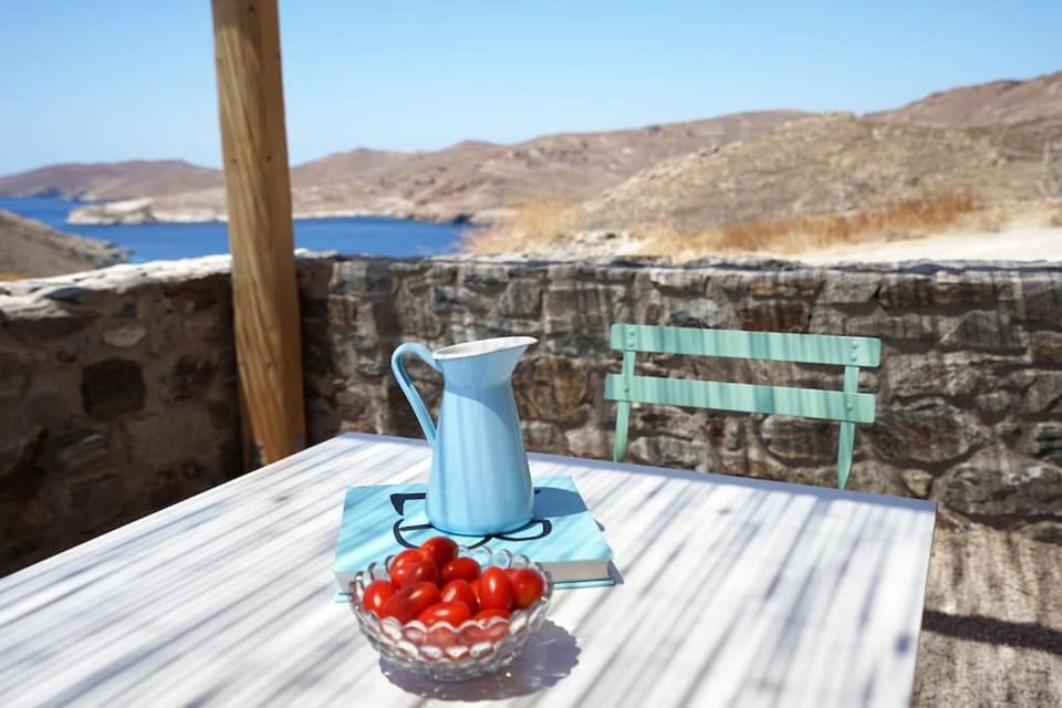 Natural landscape, View (from property/room), Balcony/Terrace, Seating area, Mountain view, Sea view