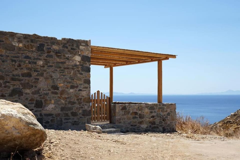 Facade/entrance, Natural landscape, Sea view