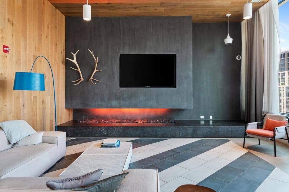 Communal lounge/ TV room
