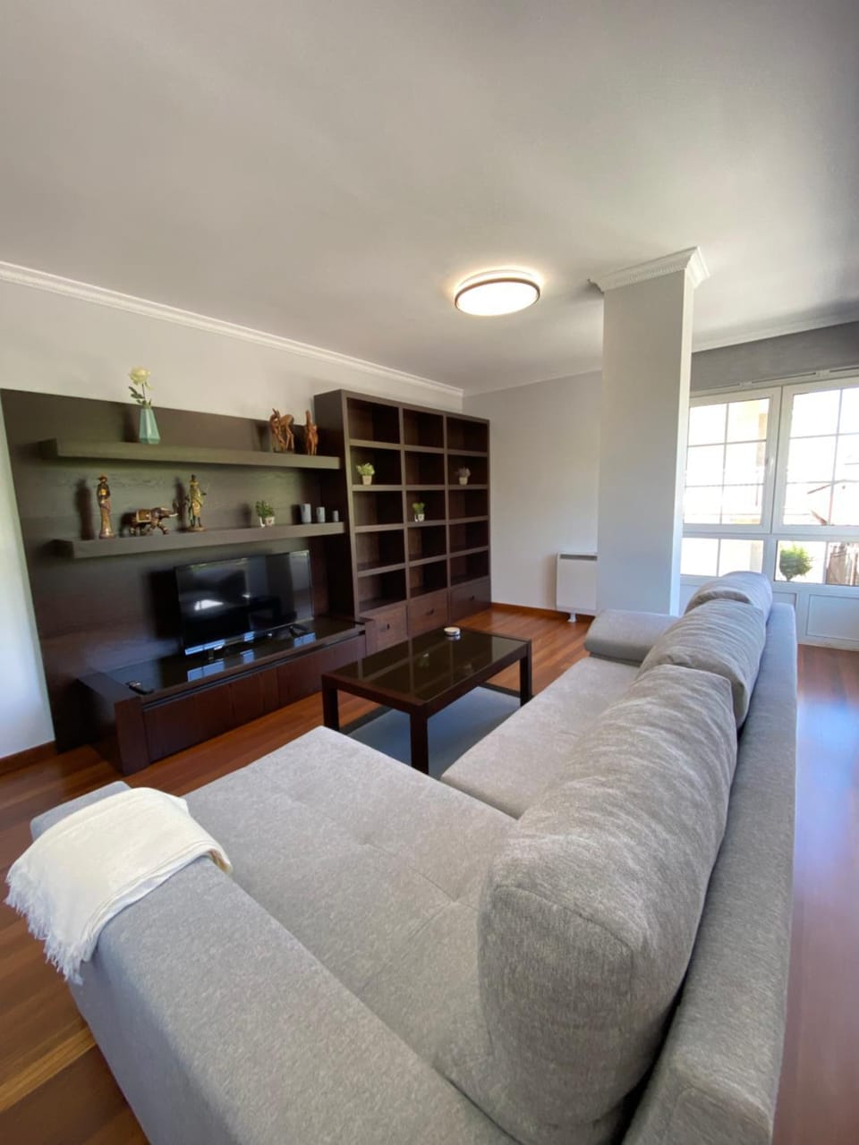 TV and multimedia, Living room, Seating area