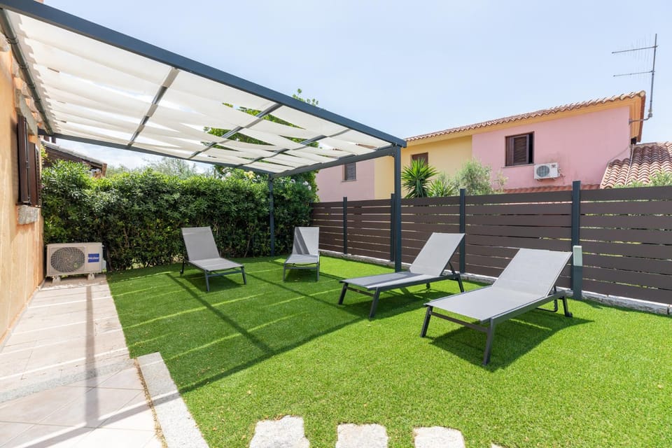 Patio, Garden, sunbed