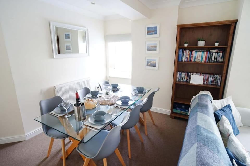 The View - Sandown Apartment in England