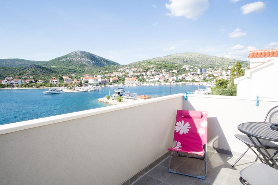 Balcony/Terrace, Balcony/Terrace, Mountain view, Sea view