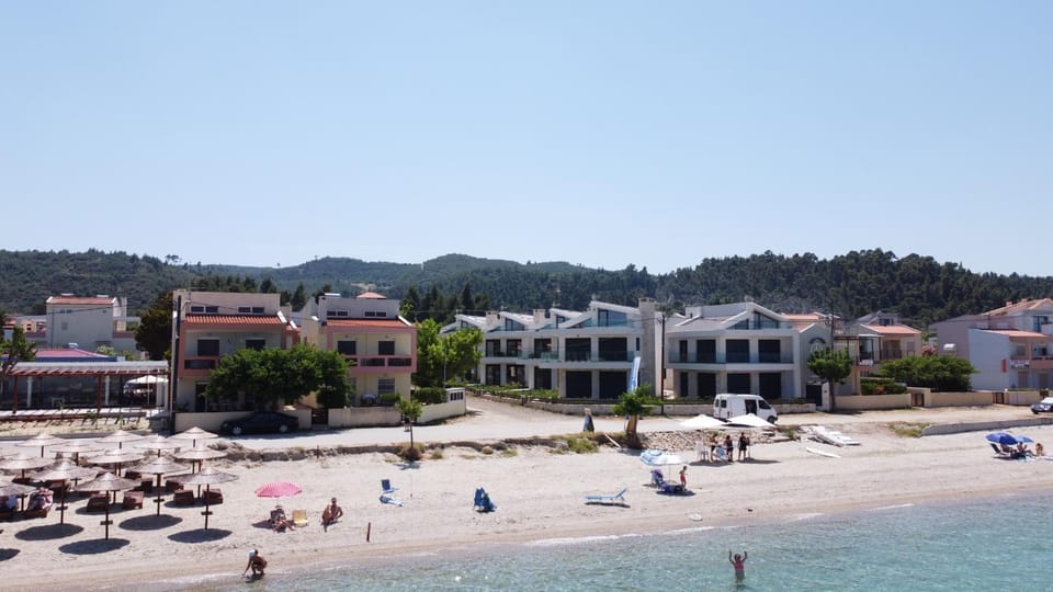 Property building, Neighbourhood, Beach