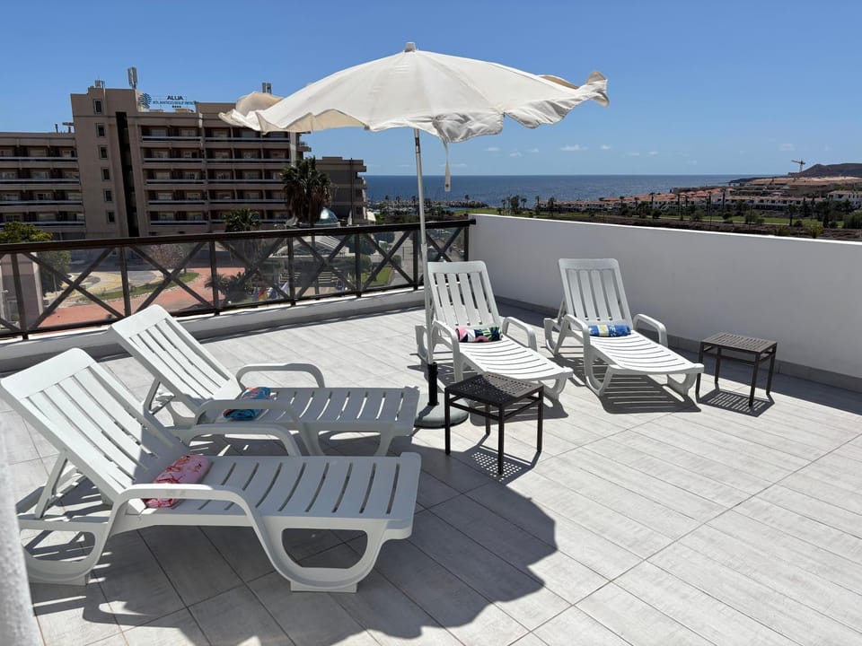 Balcony/Terrace, Sea view, sunbed