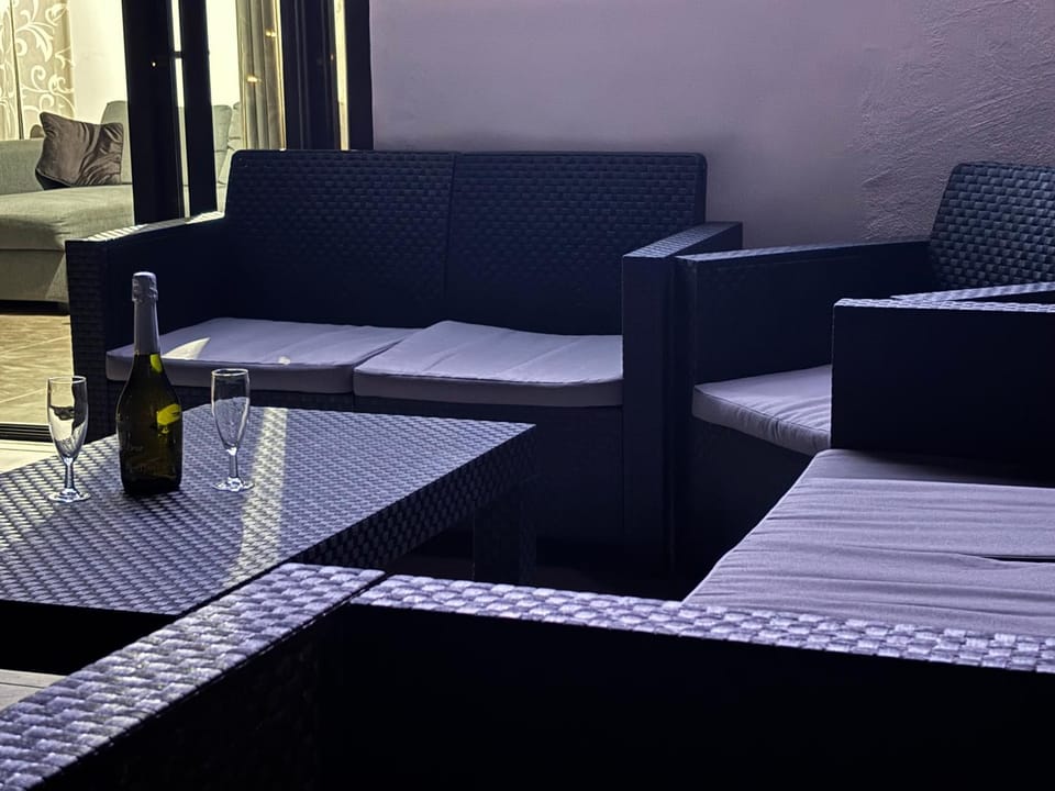 Balcony/Terrace, Seating area