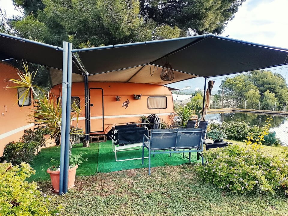 Caravana- Glamping Casa tortuga House in Marina Baixa