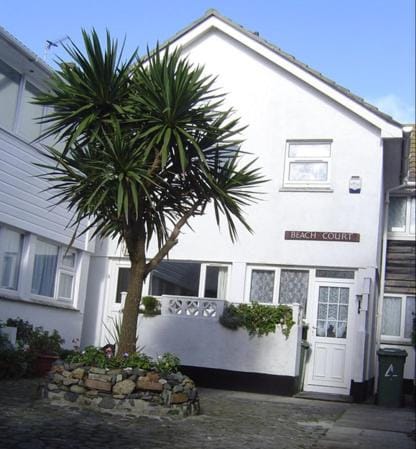 Property building, Inner courtyard view