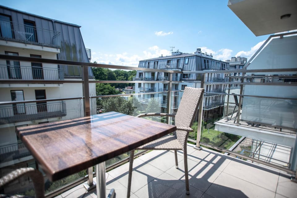 Property building, Balcony/Terrace, City view