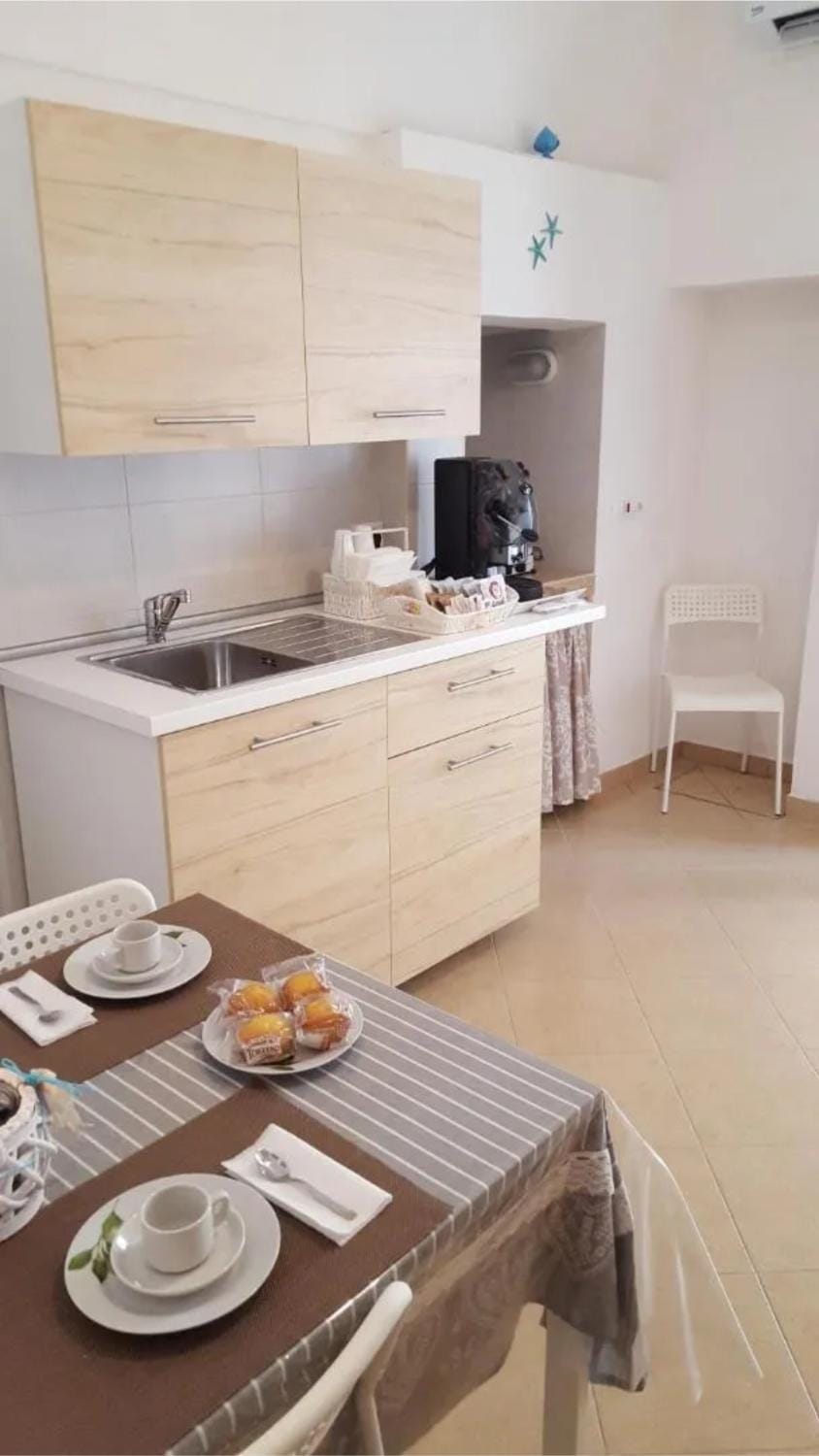 Kitchen or kitchenette, kitchen, kitchen