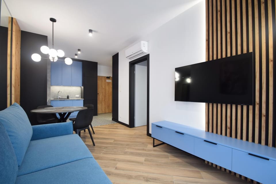 TV and multimedia, Living room, Dining area
