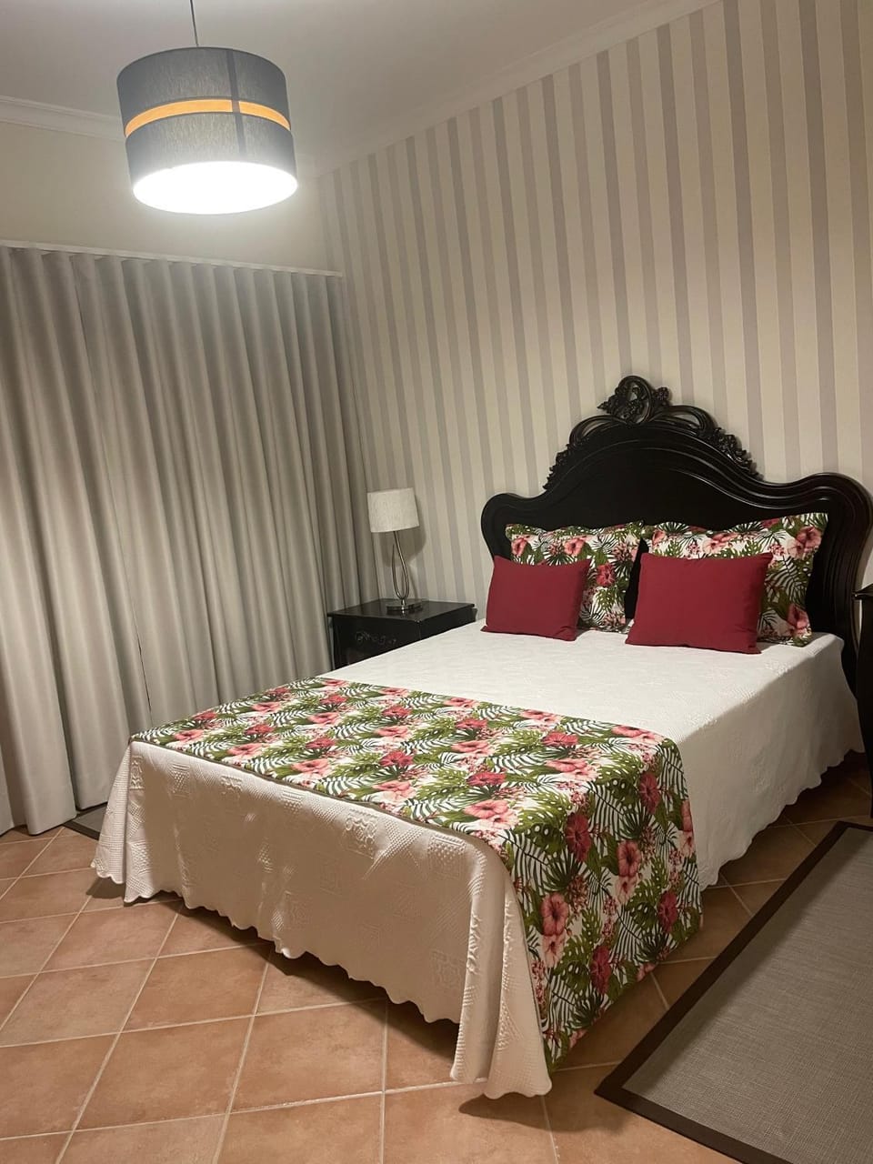 TV and multimedia, Bedroom, internet, wardrobe, air conditioner