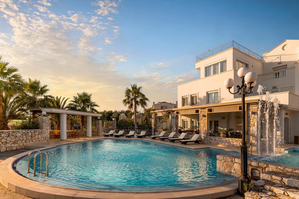 Epavlis Akrotiri Villa in Crete