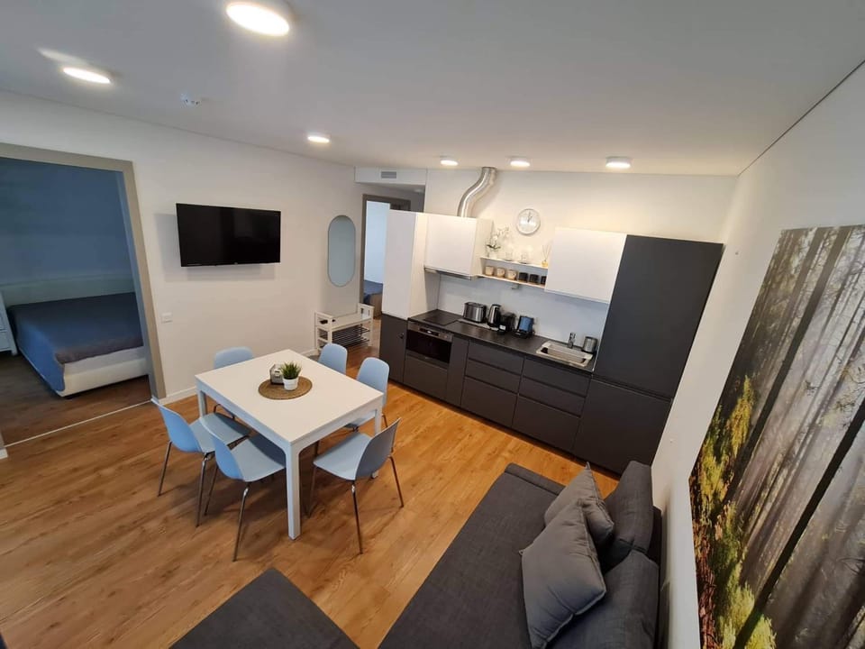 Communal lounge/ TV room, Kitchen or kitchenette, Communal kitchen