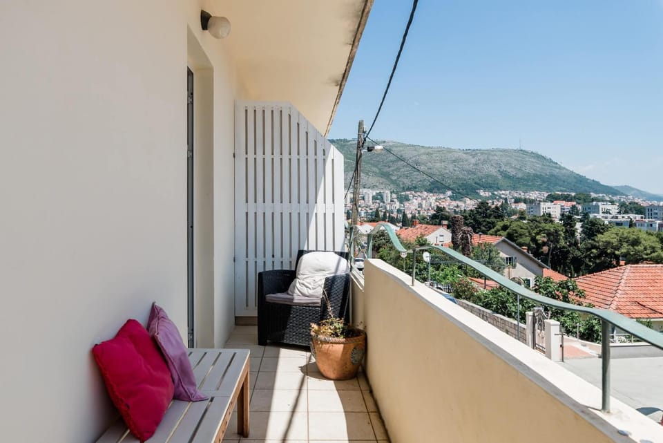 Balcony/Terrace, City view, Street view