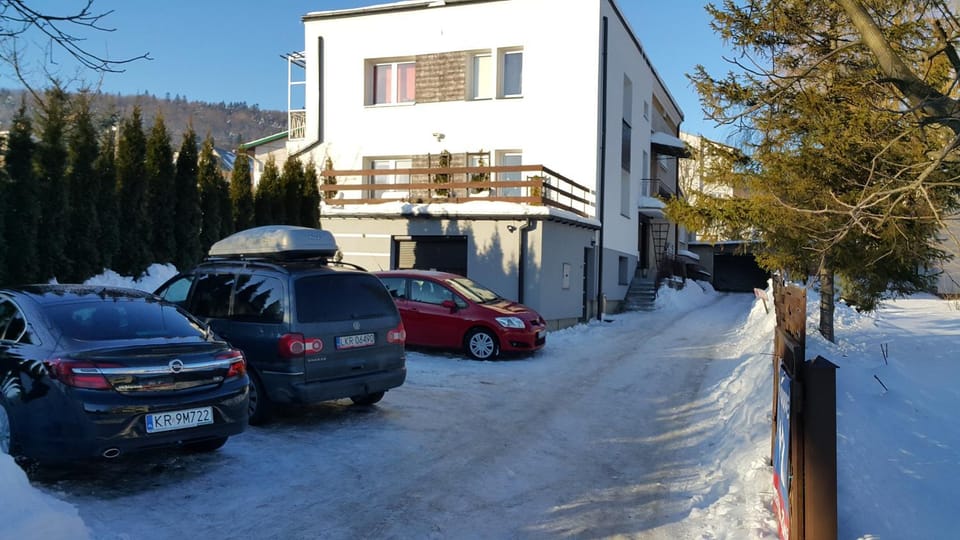 Property building, Parking