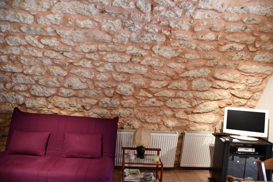 Gîte Domaine du Théron House in Auvergne-Rhône-Alpes