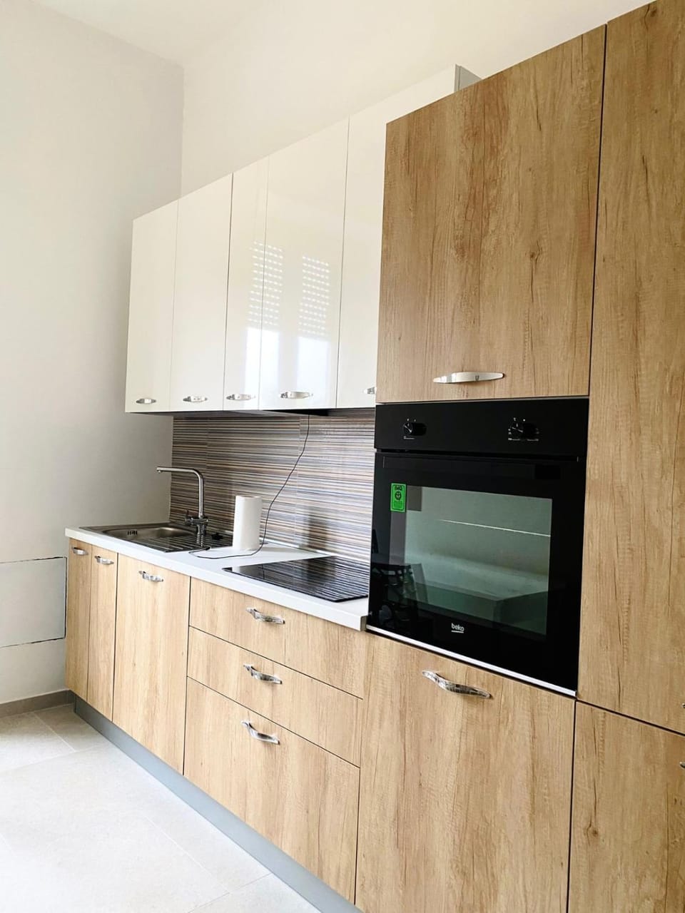 Kitchen or kitchenette, kitchen