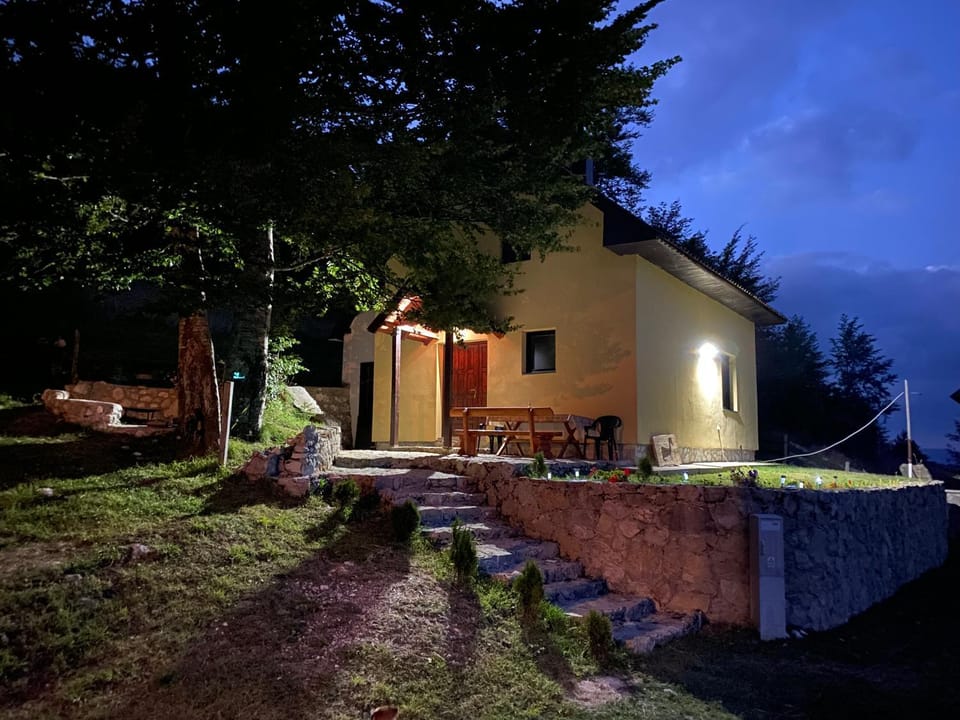 Lasica House in Montenegro