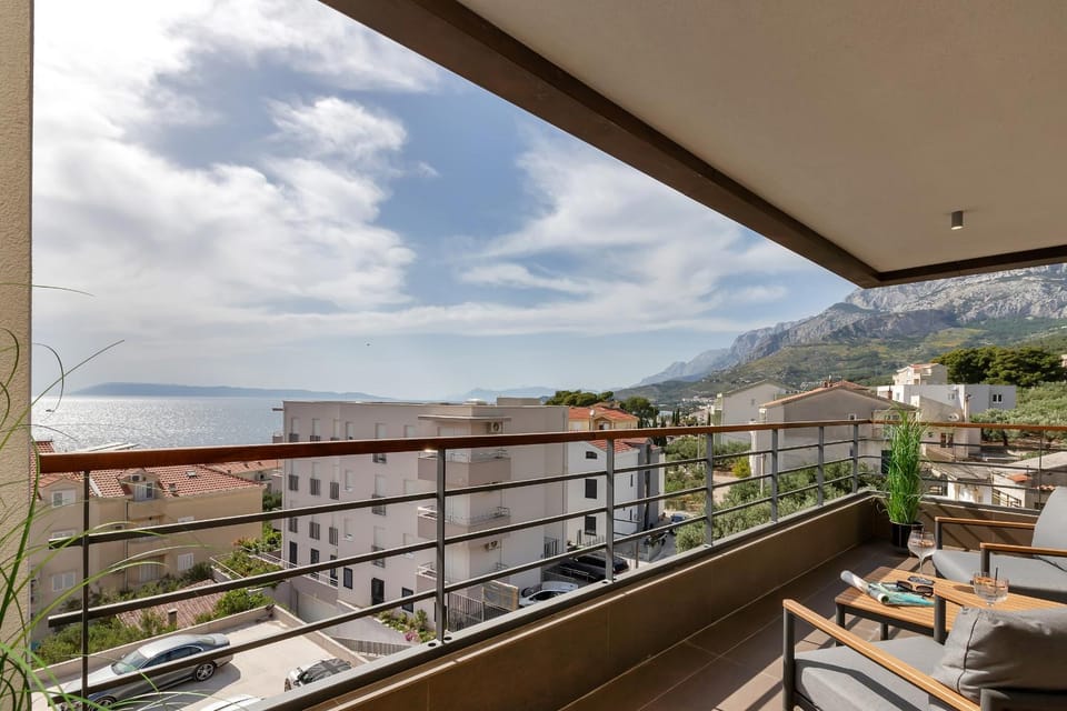 5-6 Luxury Apartments L&L Tucepi - 100m from the beach - Makarska Exklusiv Apartment in Tučepi