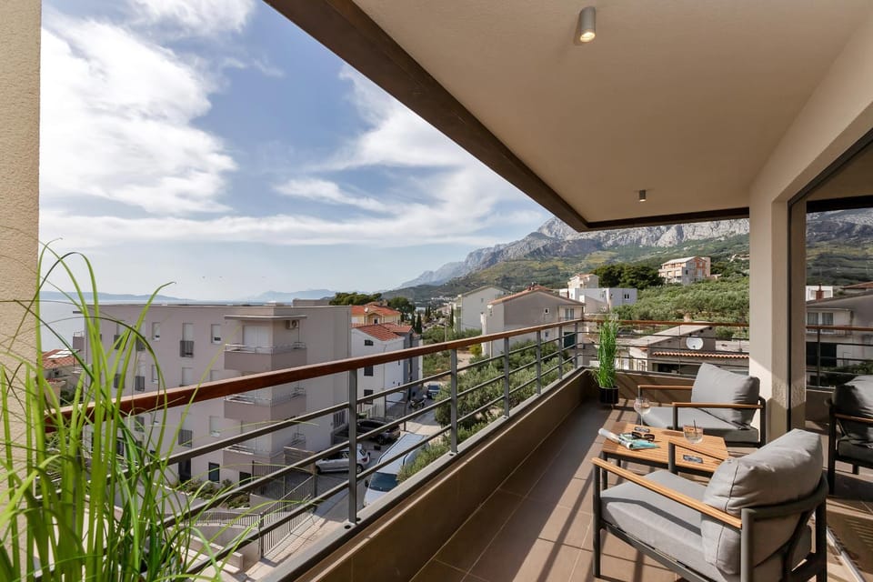 5-6 Luxury Apartments L&L Tucepi - 100m from the beach - Makarska Exklusiv Apartment in Tučepi