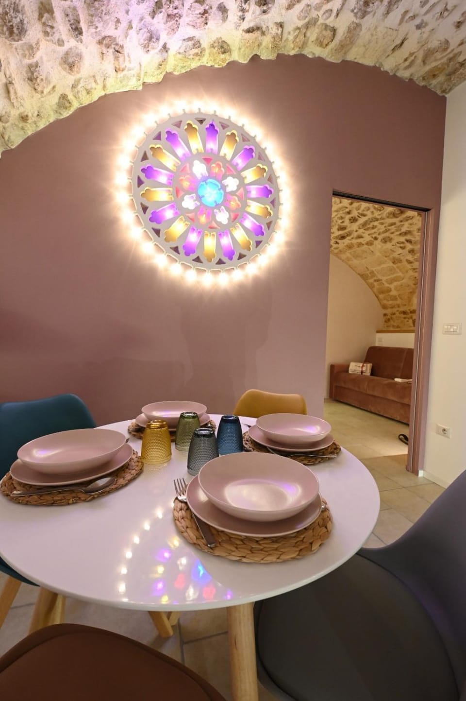 Seating area, Dining area