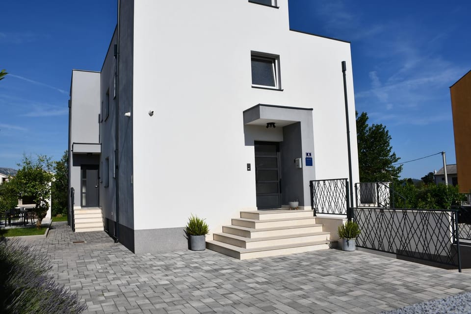 Bonaca apartments with terrace, barbecue and private parking Apartment in Šibenik-Knin County, Croatia