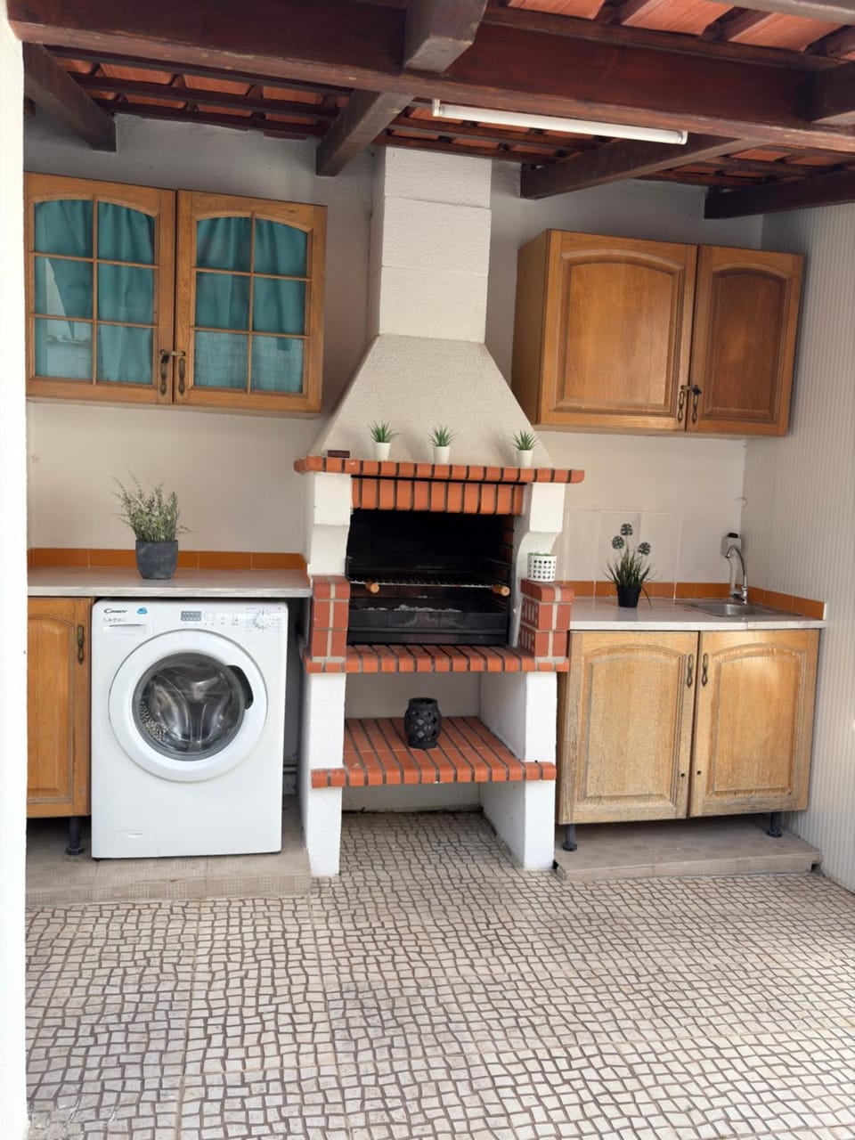 City Break-Quiet House with Private Patio House in Lisbon District