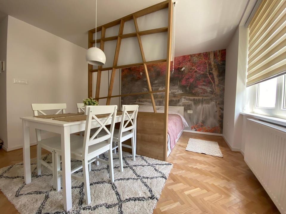 Dining area, Bedroom