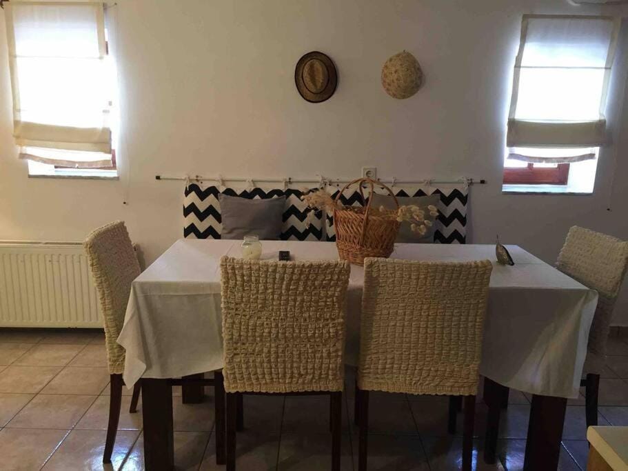 All stone, everything.. Apartment in Peloponnese Region